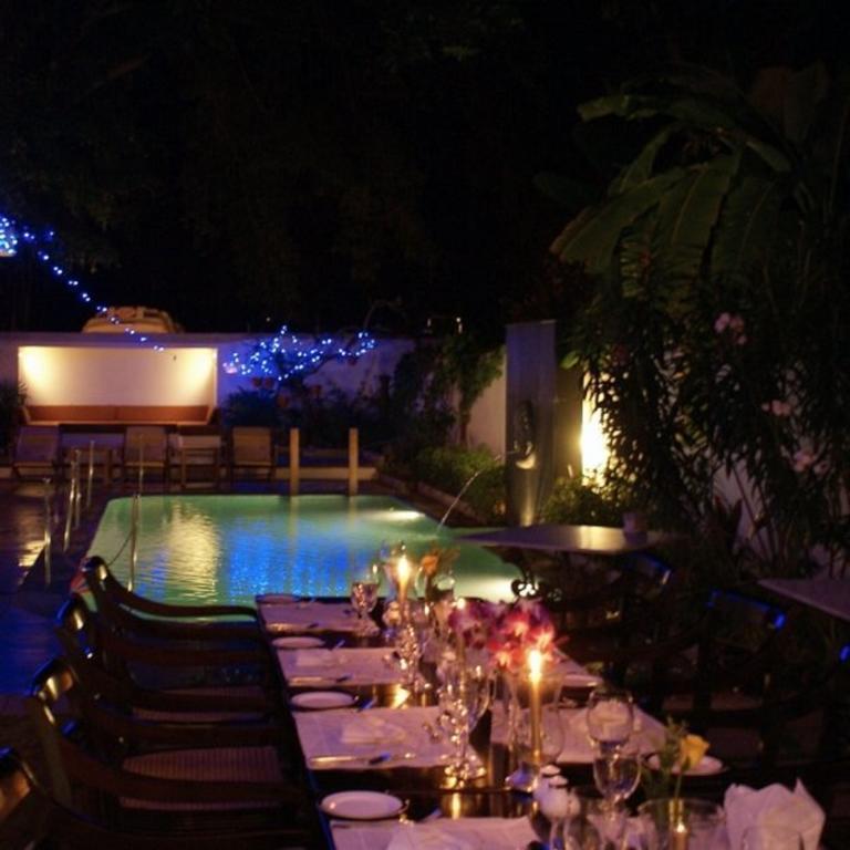 Le Colonial 1506 - Exclusive Luxury Hideaway Hotel Kochi Exterior foto