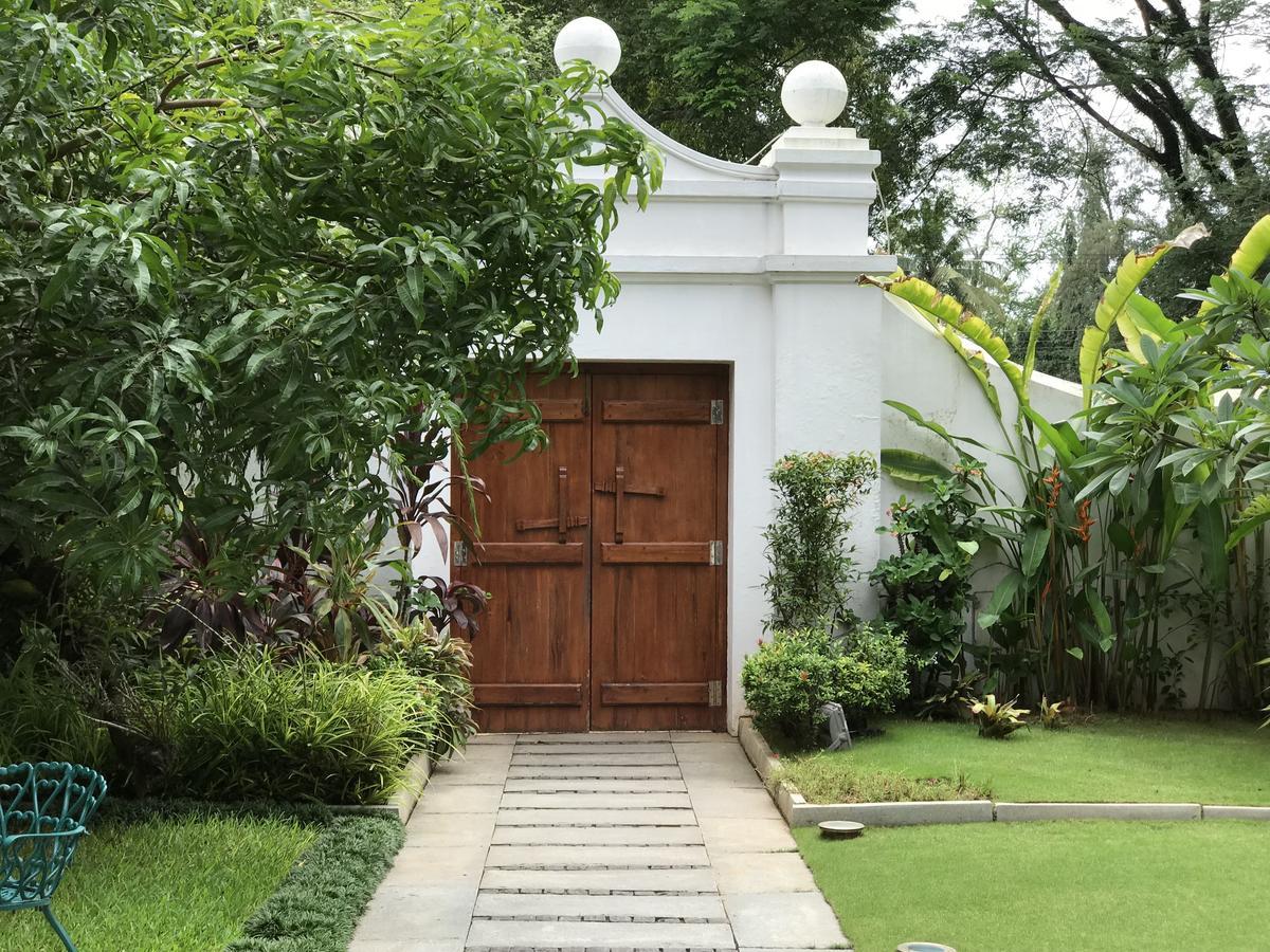 Le Colonial 1506 - Exclusive Luxury Hideaway Hotel Kochi Exterior foto
