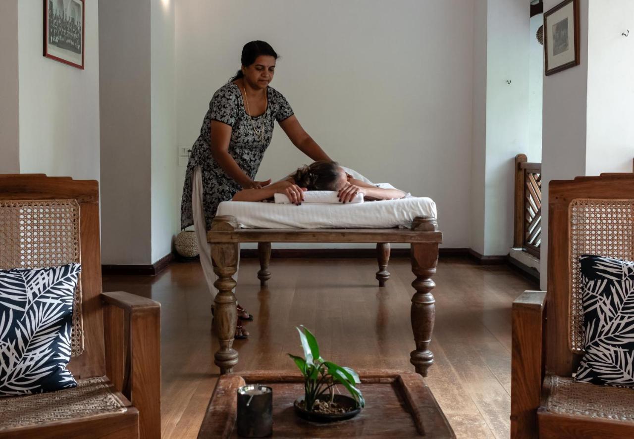 Le Colonial 1506 - Exclusive Luxury Hideaway Hotel Kochi Exterior foto
